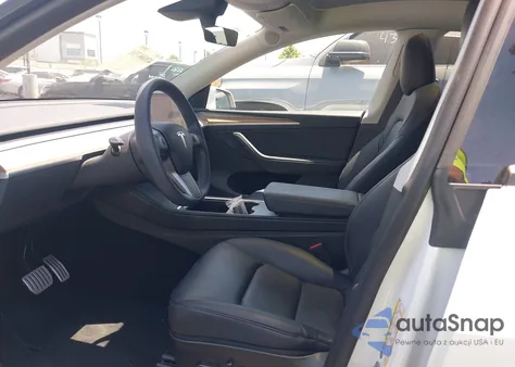 2022 Tesla Model Y Performance Dual Motor All-Wheel Drive from USA, damaged, VIN 7SAYGDEF2NF558690